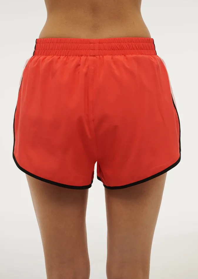 ActivewearShorts PE Nation Women PRESET SHORT IN POPPY RED