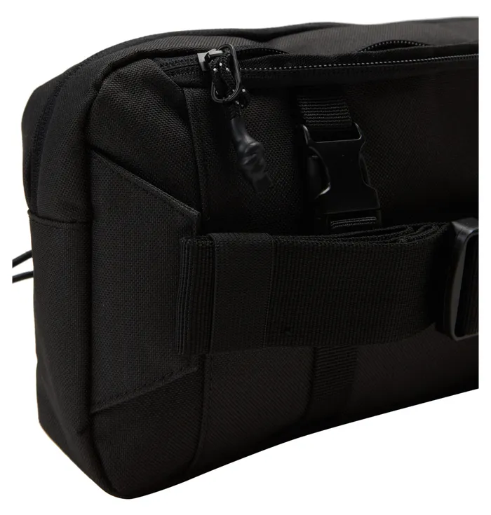 Bags and Backpacks Delta 4 L Waist Pack black 8211 DC Shoes Men