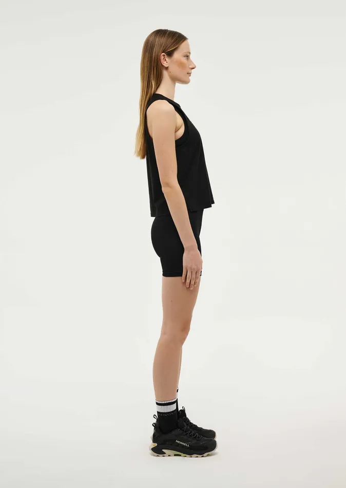 Baseline PE Nation Women AERO TANK IN BLACK