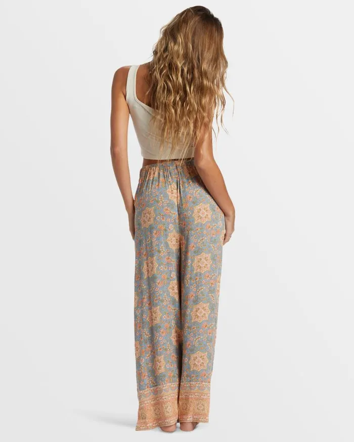 Billabong Follow Me 2 Elastic Waist Pants Western Sky Womens Jeans and Pants Billabong Follow Me 2 Elastic Waist Pants Western Sky Womens Jeans and Pants