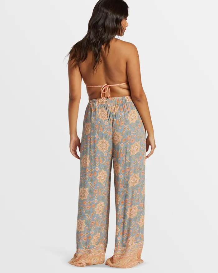 Billabong Follow Me 2 Elastic Waist Pants Western Sky Womens Jeans and Pants Billabong Follow Me 2 Elastic Waist Pants Western Sky Womens Jeans and Pants