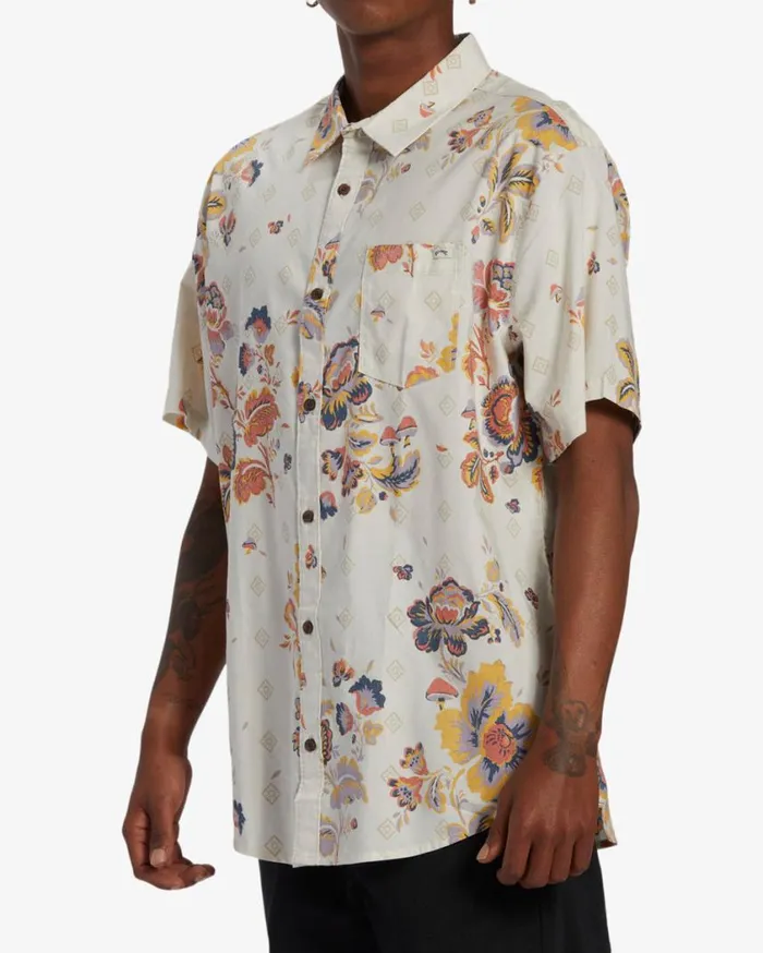 Billabong Sundays Short Sleeve Shirt Taupe Mens Shirts Billabong Sundays Short Sleeve Shirt Taupe Mens Shirts