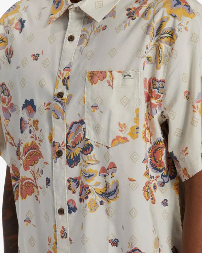 Billabong Sundays Short Sleeve Shirt Taupe Mens Shirts Billabong Sundays Short Sleeve Shirt Taupe Mens Shirts
