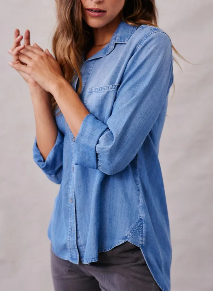 Button Down Women Bella Dahl Shirt Tail Button Down 8211 Medium Ombre Wash Button Down Women Bella Dahl Shirt Tail Button Down 8211 Medium Ombre Wash
