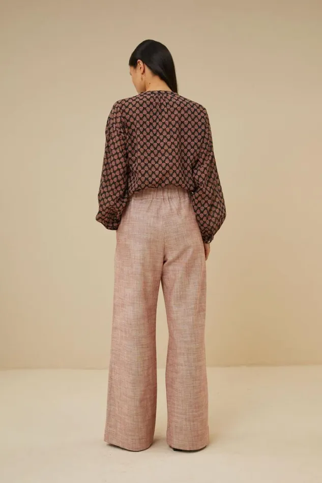 ByBar Blouses Vrouwelijk Cecile Leaf Blouse Leaf Print ByBar Blouses Vrouwelijk Cecile Leaf Blouse Leaf Print