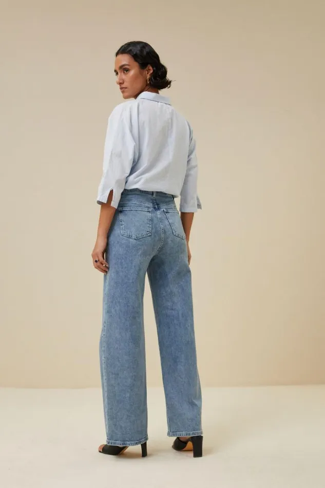 ByBar Blouses Vrouwelijk Norel Chambray Blouse Light Blue ByBar Blouses Vrouwelijk Norel Chambray Blouse Light Blue