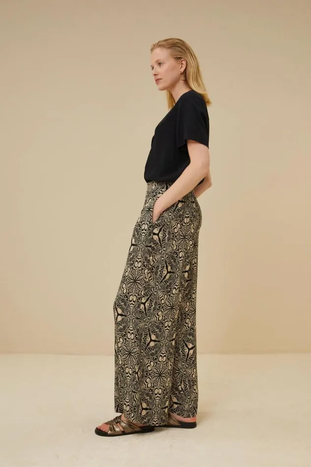 ByBar Blouses Vrouwelijk Ode Viscose Blouse Jet Black ByBar Blouses Vrouwelijk Ode Viscose Blouse Jet Black