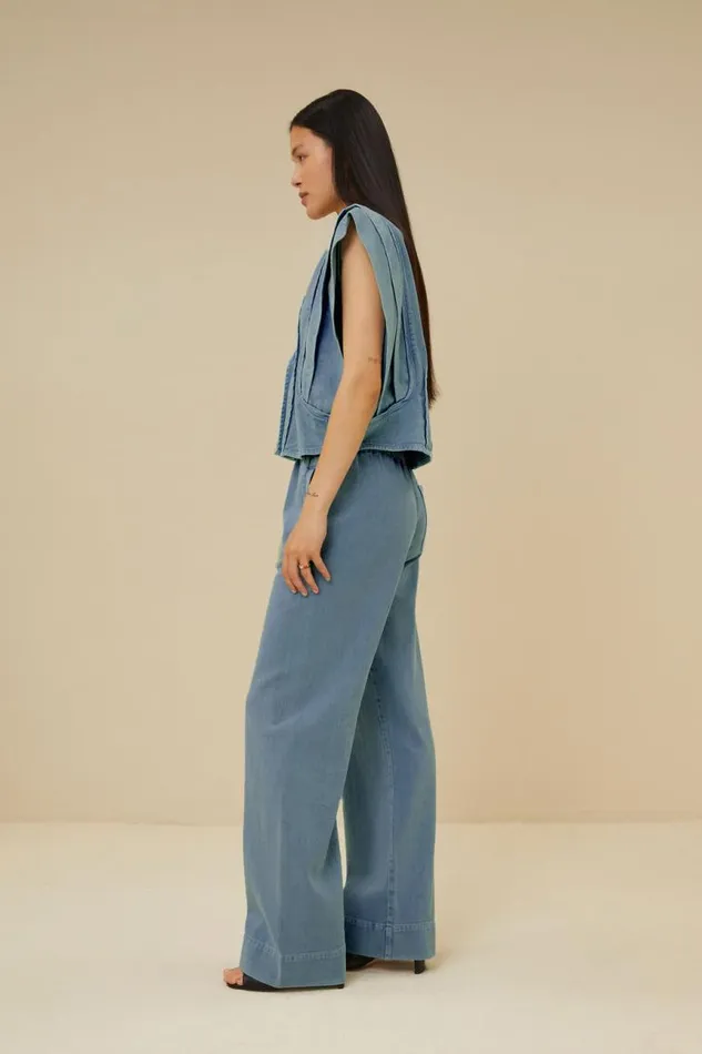 ByBar Gilets and Spencers Vrouwelijk Jane Sleeveless Denim Jacket Light Denim ByBar Gilets and Spencers Vrouwelijk Jane Sleeveless Denim Jacket Light Denim