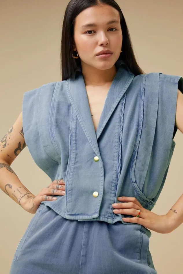 ByBar Gilets and Spencers Vrouwelijk Jane Sleeveless Denim Jacket Light Denim ByBar Gilets and Spencers Vrouwelijk Jane Sleeveless Denim Jacket Light Denim