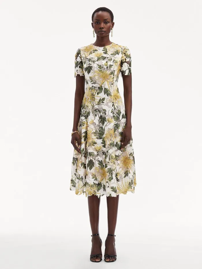 Chrysanthemum Guipure Dress Yellow Ivory Women Oscar De La Renta Dresses Chrysanthemum Guipure Dress Yellow Ivory Women Oscar De La Renta Dresses