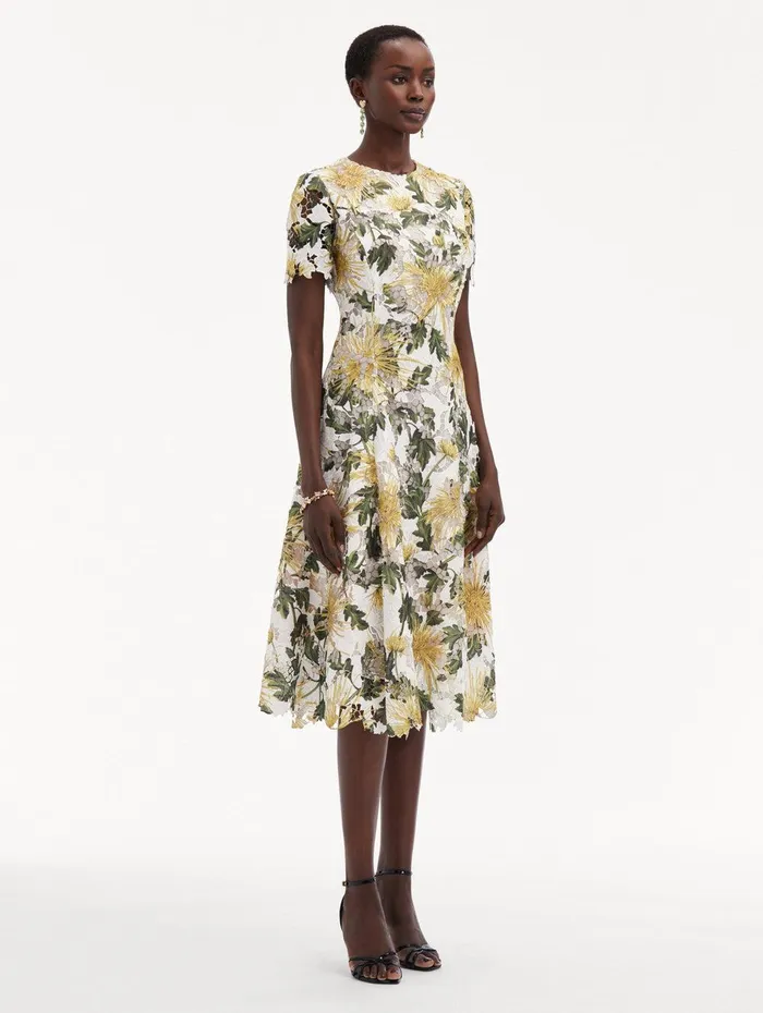 Chrysanthemum Guipure Dress Yellow Ivory Women Oscar De La Renta Dresses Chrysanthemum Guipure Dress Yellow Ivory Women Oscar De La Renta Dresses