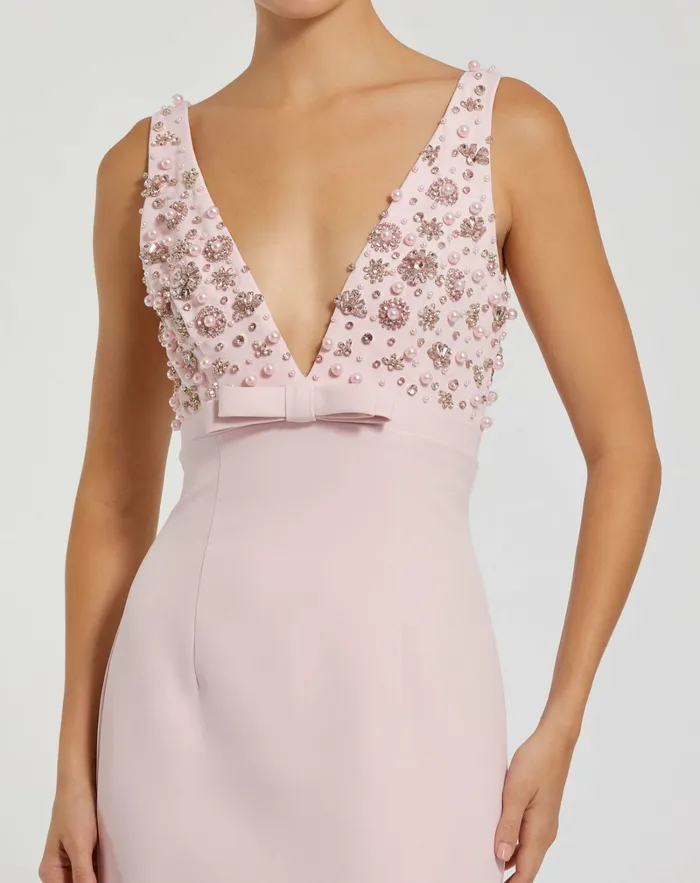 Evening Gowns Pink Crepe Sleeveless Beaded V Neck Gown With Bow Blush Mac Duggal Women