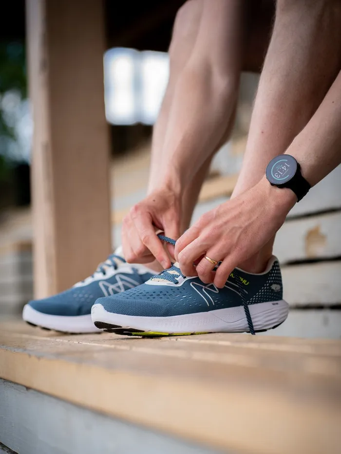 Ikoni 20 HiVo 8211 Neutral Running Shoe Men Karhu Running Shoes