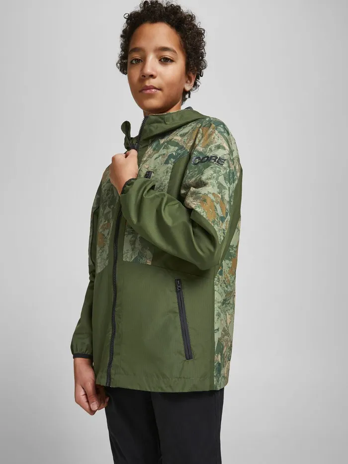 Jackets JACK and JONES Junior BOYS COLOUR BLOCK HOOD LIGHTWEIGHT JACKET Green Rifle Green