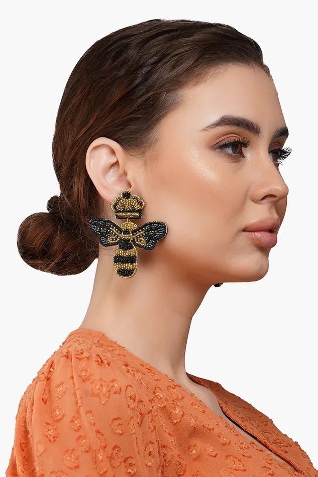 Jewelry Women America and Beyond Queen Bee Earrings
