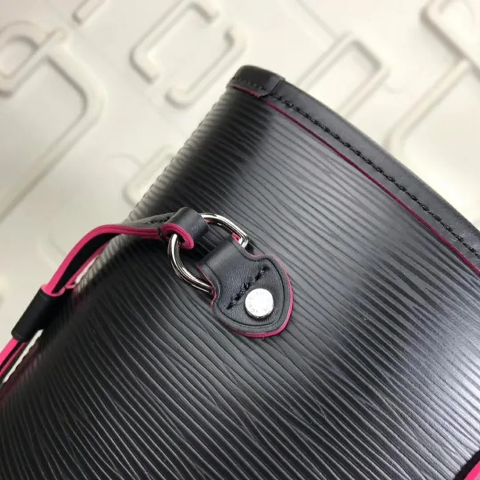 Louis Vuitton Neverfull MM Bag In Noir Epi Leather M54185 8211 Louis Vuitton Handbag Store Women Louis Vuitton Neverfull Bag