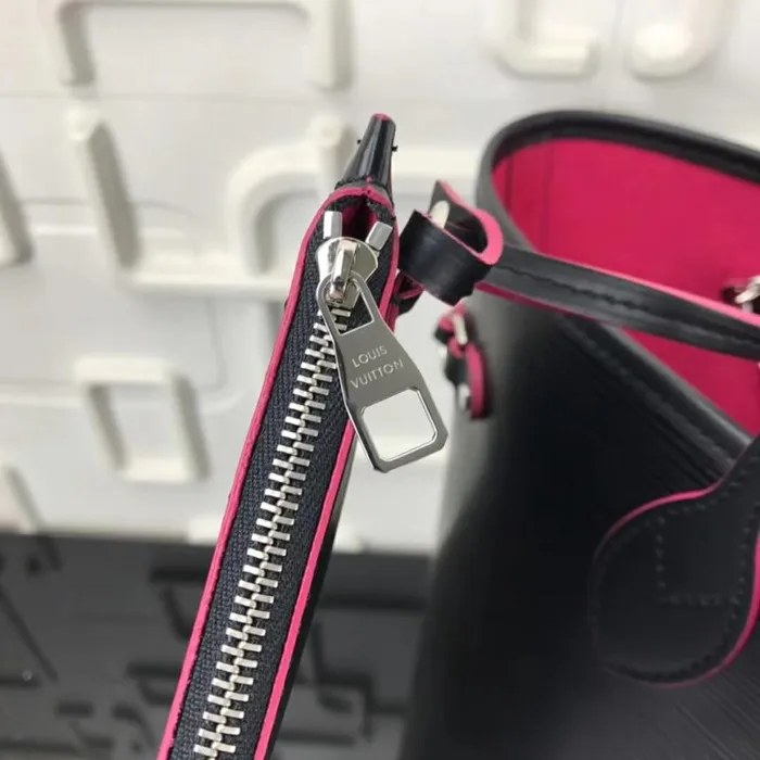 Louis Vuitton Neverfull MM Bag In Noir Epi Leather M54185 8211 Louis Vuitton Handbag Store Women Louis Vuitton Neverfull Bag