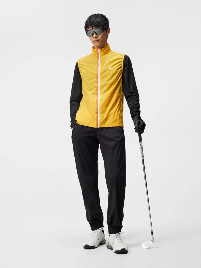 Men Ash Light Packable Vest Citrus JLindeberg Gilets Men Ash Light Packable Vest Citrus JLindeberg Gilets