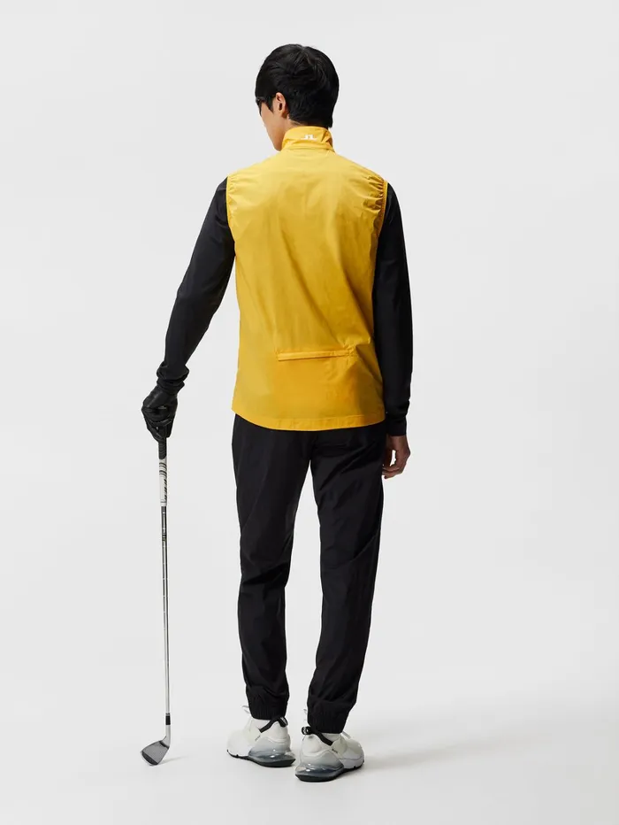 Men Ash Light Packable Vest Citrus JLindeberg Gilets Men Ash Light Packable Vest Citrus JLindeberg Gilets