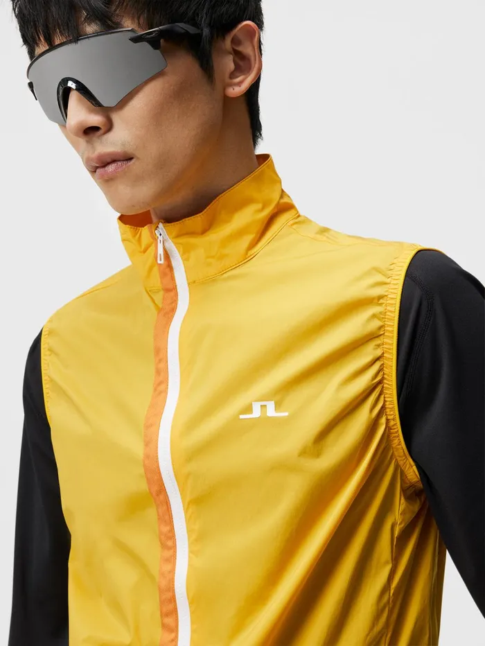 Men Ash Light Packable Vest Citrus JLindeberg Gilets Men Ash Light Packable Vest Citrus JLindeberg Gilets