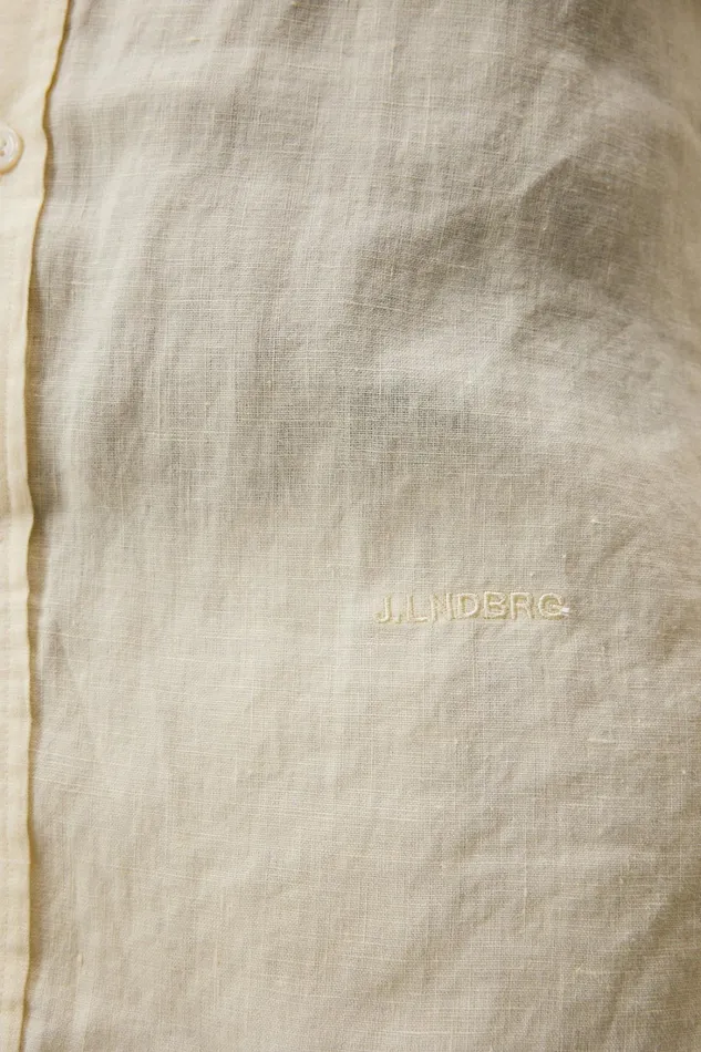 Men Clean Linen Slim Shirt Pear Sorbet JLindeberg Shirts Men Clean Linen Slim Shirt Pear Sorbet JLindeberg Shirts