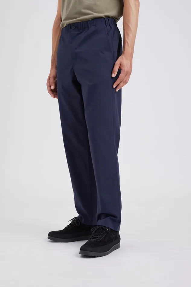 Men Ezra Relaxed Solotex Twill Trouser Dark Navy Norse Projects Trousers
