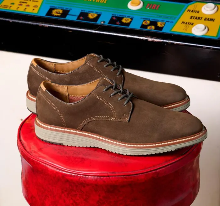 Men Johnston and Murphy LaceUps Upton Plain Toe Dark Brown Nubuck Men Johnston and Murphy LaceUps Upton Plain Toe Dark Brown Nubuck