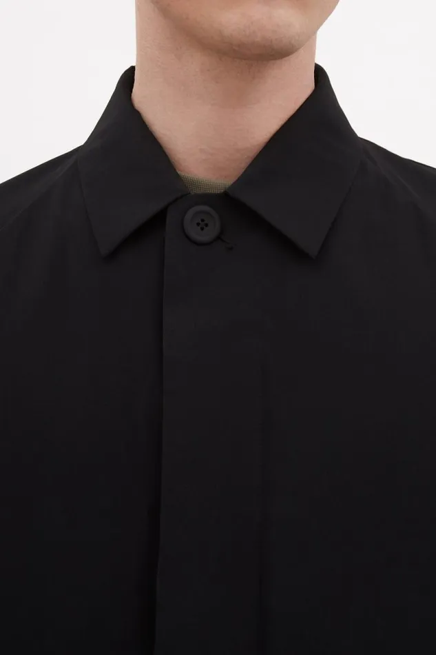 Men Vargo Travel Light Raglan Mac Black Norse Projects Outerwear