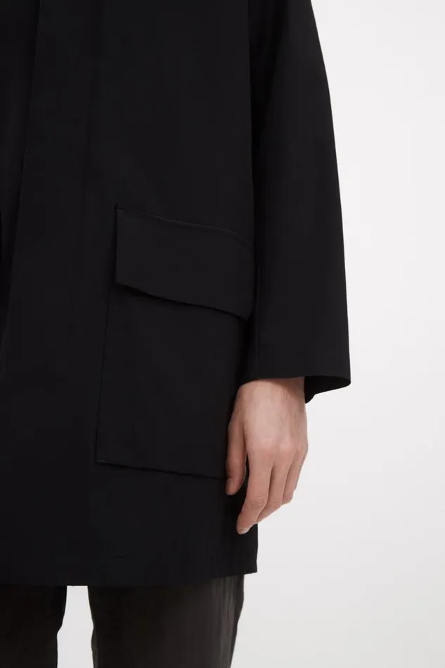 Men Vargo Travel Light Raglan Mac Black Norse Projects Outerwear