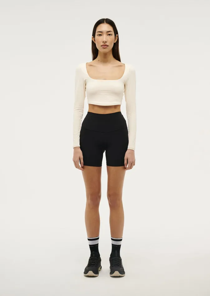 PE Nation LongSleeveTops Women BALANCE LONG SLEEVE TOP IN WHISPER WHITE