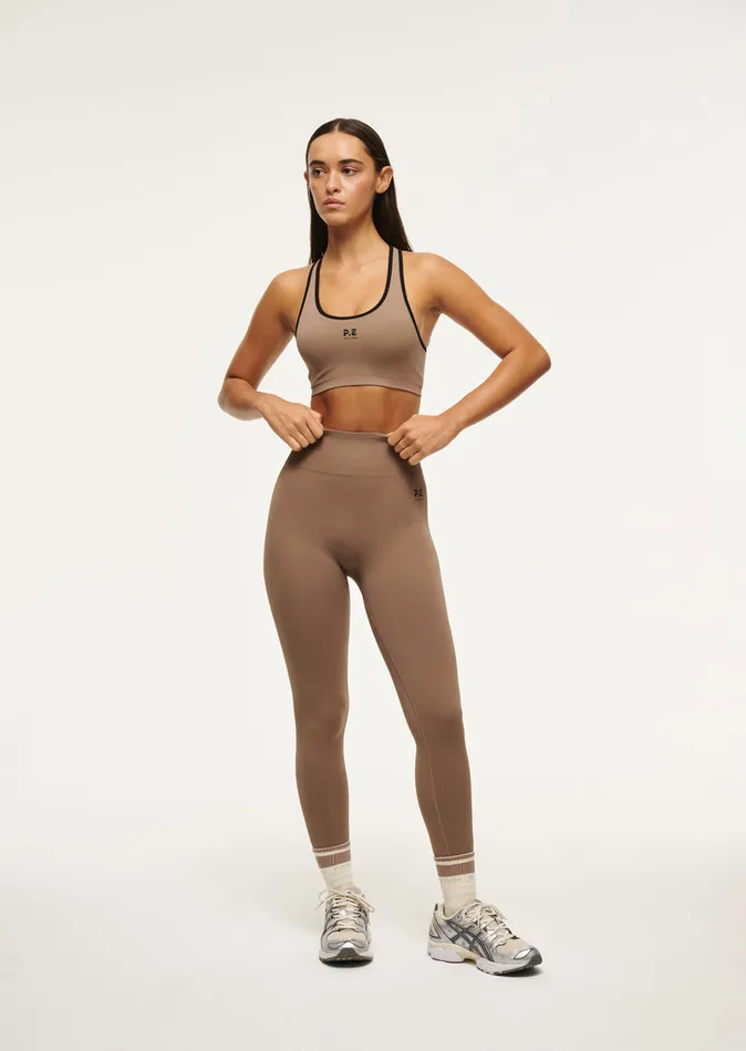 SportsBras PE Nation Women RESTORE SEAMLESS SPORTS BRA IN FOSSIL