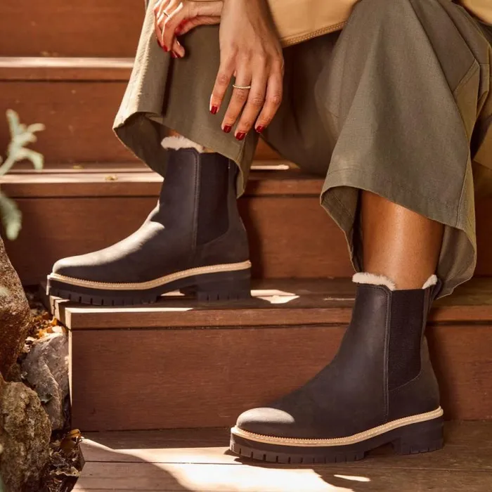Toms Boots and Booties Bennet Boot Water Resistant Black Leather Faux Fur 8211 Women Toms Boots and Booties Bennet Boot Water Resistant Black Leather Faux Fur 8211 Women