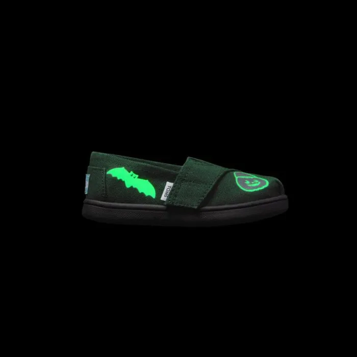 Toms Shoe Tattoos TOMS Shoe Tattoos 2 Pack Halloween Glow In The Dark White 8211 Gear Toms Shoe Tattoos TOMS Shoe Tattoos 2 Pack Halloween Glow In The Dark White 8211 Gear