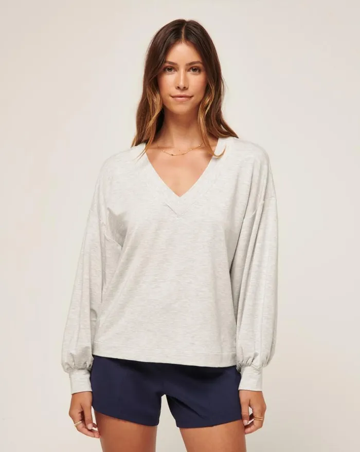 TravisMathew CLOUD TERRY VNECK TOP Heather Light Grey Women Shirts and Tops TravisMathew CLOUD TERRY VNECK TOP Heather Light Grey Women Shirts and Tops