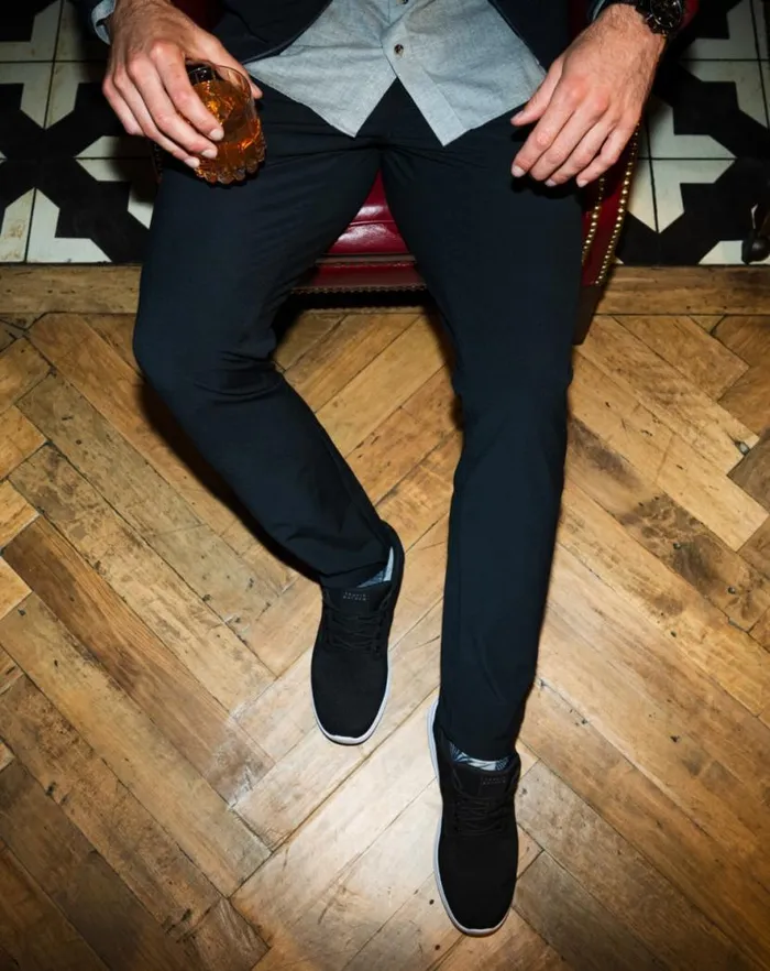TravisMathew OPEN TO CLOSE TECH CHINO PANT Black Men Pants TravisMathew OPEN TO CLOSE TECH CHINO PANT Black Men Pants