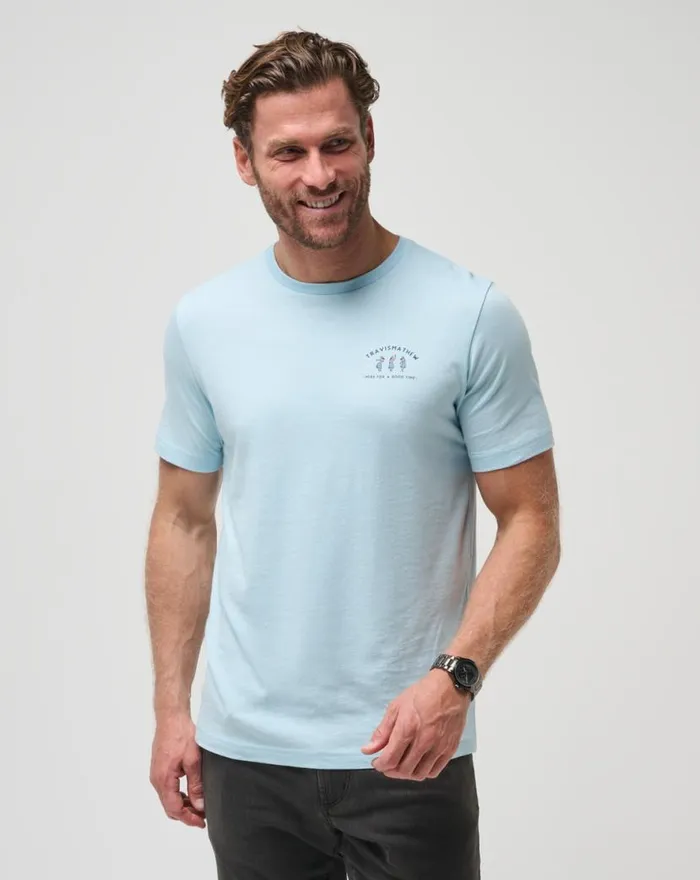 TravisMathew SWEETHEART ROCK TEE Dream Blue Men Tees TravisMathew SWEETHEART ROCK TEE Dream Blue Men Tees