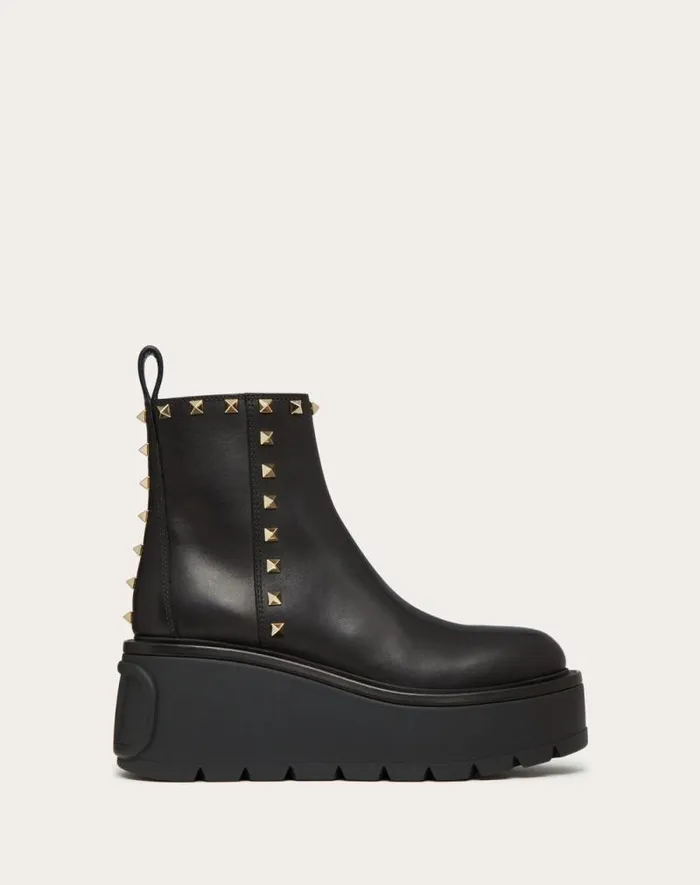 Valentino Boots Woman Uniqueform Calfskin Ankle Boot 85 Mm For Woman In Black Black