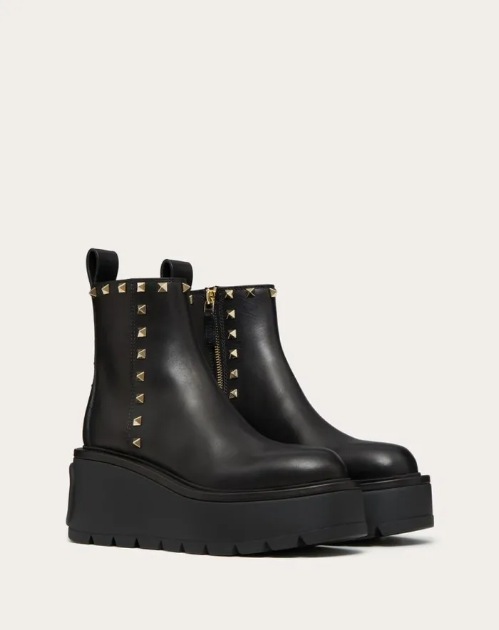 Valentino Boots Woman Uniqueform Calfskin Ankle Boot 85 Mm For Woman In Black Black Valentino Boots Woman Uniqueform Calfskin Ankle Boot 85 Mm For Woman In Black Black