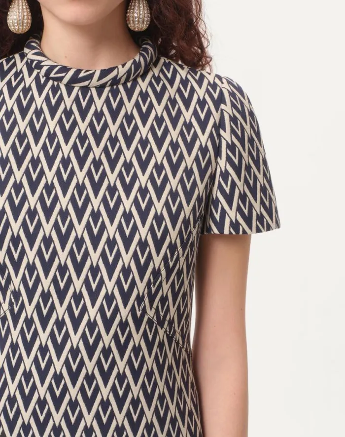 Valentino Dresses Woman Short Dress In Toute La V Jacquard For Woman In Nightcream Nightcream Valentino Dresses Woman Short Dress In Toute La V Jacquard For Woman In Nightcream Nightcream