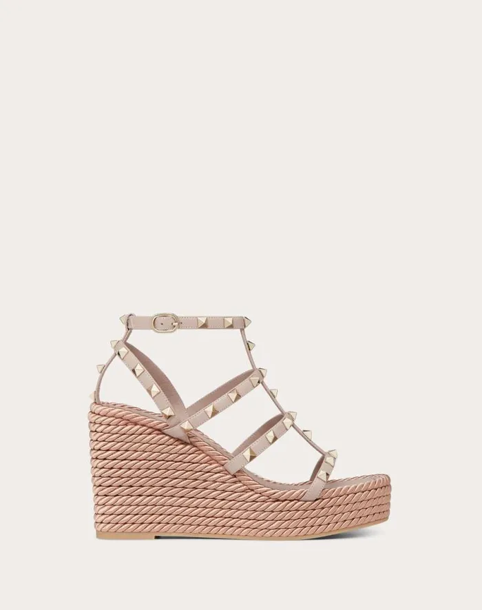 Valentino Espadrilles And Wedges Woman Rockstud Ankle Strap Wedge Sandal In Calfskin Leather 95 Mm For Woman In Poudre Poudre Valentino Espadrilles And Wedges Woman Rockstud Ankle Strap Wedge Sandal In Calfskin Leather 95 Mm For Woman In Poudre Poudre