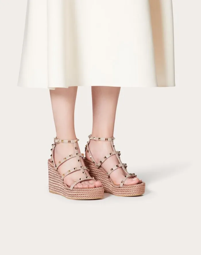 Valentino Espadrilles And Wedges Woman Rockstud Ankle Strap Wedge Sandal In Calfskin Leather 95 Mm For Woman In Poudre Poudre Valentino Espadrilles And Wedges Woman Rockstud Ankle Strap Wedge Sandal In Calfskin Leather 95 Mm For Woman In Poudre Poudre