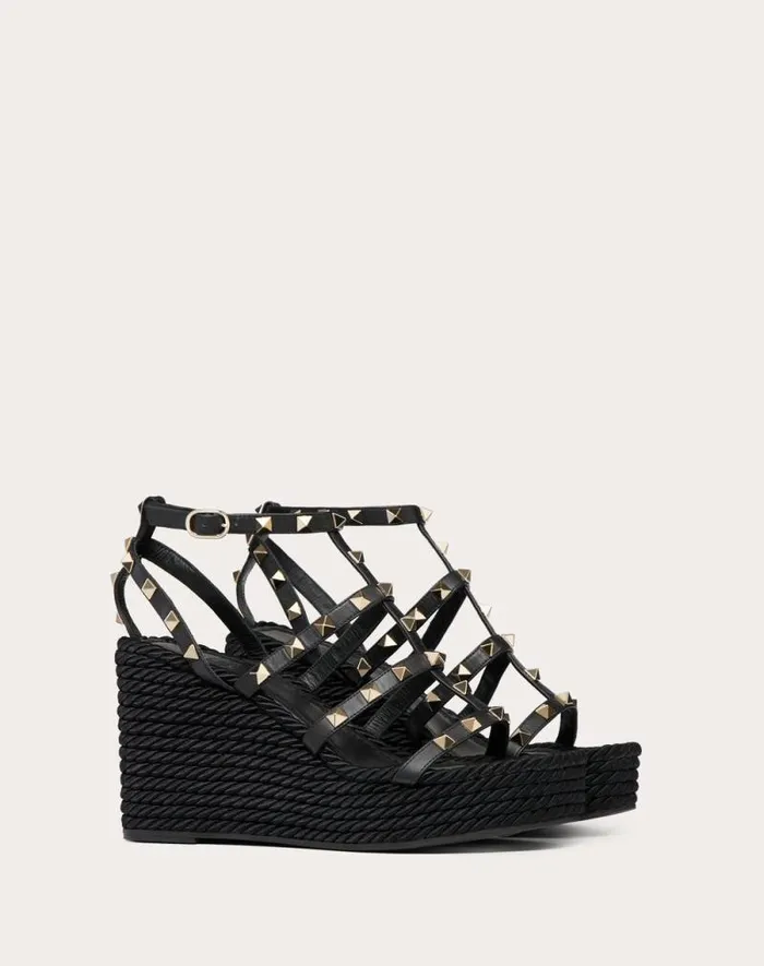 Valentino Espadrilles And Wedges Woman Rockstud Ankle Strap Wedge Sandal In Calfskin Leather 95 Mm For Woman In Poudre Poudre Valentino Espadrilles And Wedges Woman Rockstud Ankle Strap Wedge Sandal In Calfskin Leather 95 Mm For Woman In Poudre Poudre