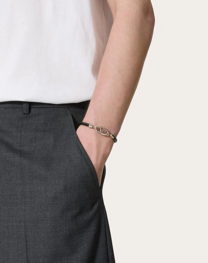 Valentino Jewelry Man Valentino Garavani Vlogo The Bold Edition Bracelet In Leather And Metal For Man In Black Black Valentino Jewelry Man Valentino Garavani Vlogo The Bold Edition Bracelet In Leather And Metal For Man In Black Black