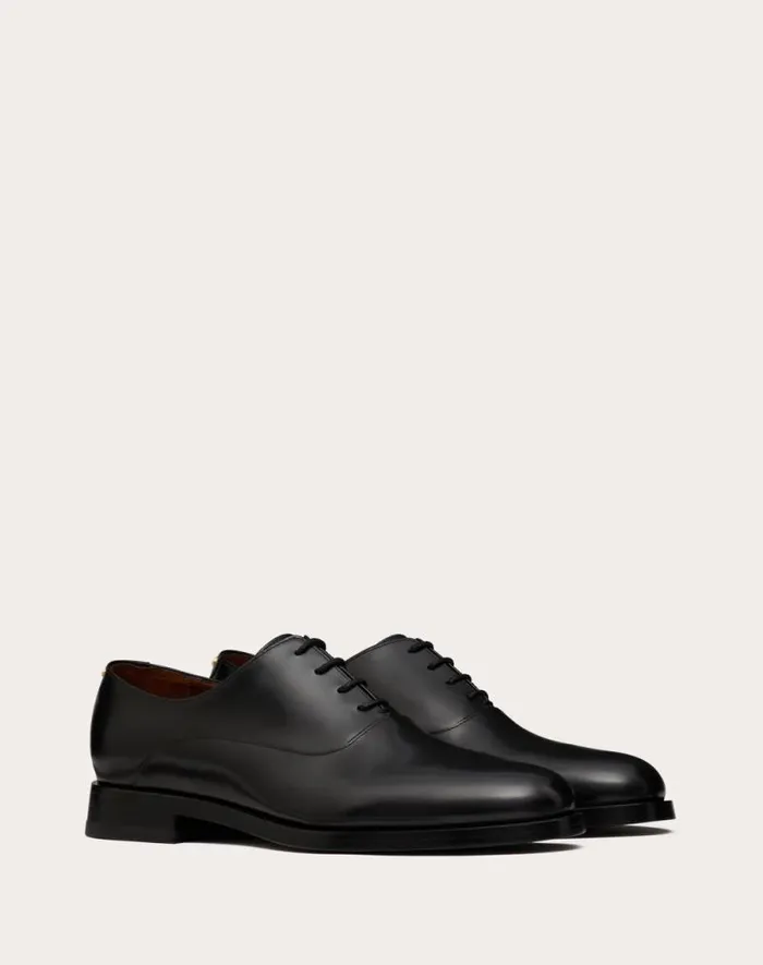 Valentino Laceups And Loafers Man Mini Vlogo Signature Derby In Calfskin For Man In Black Black Valentino Laceups And Loafers Man Mini Vlogo Signature Derby In Calfskin For Man In Black Black