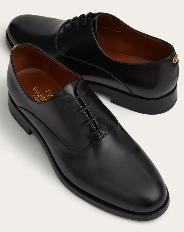 Valentino Laceups And Loafers Man Mini Vlogo Signature Derby In Calfskin For Man In Black Black Valentino Laceups And Loafers Man Mini Vlogo Signature Derby In Calfskin For Man In Black Black