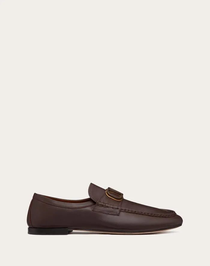 Valentino Laceups And Loafers Man Vlogo Signature Calfskin Nappa Loafer For Man In Fondant Fondant Valentino Laceups And Loafers Man Vlogo Signature Calfskin Nappa Loafer For Man In Fondant Fondant