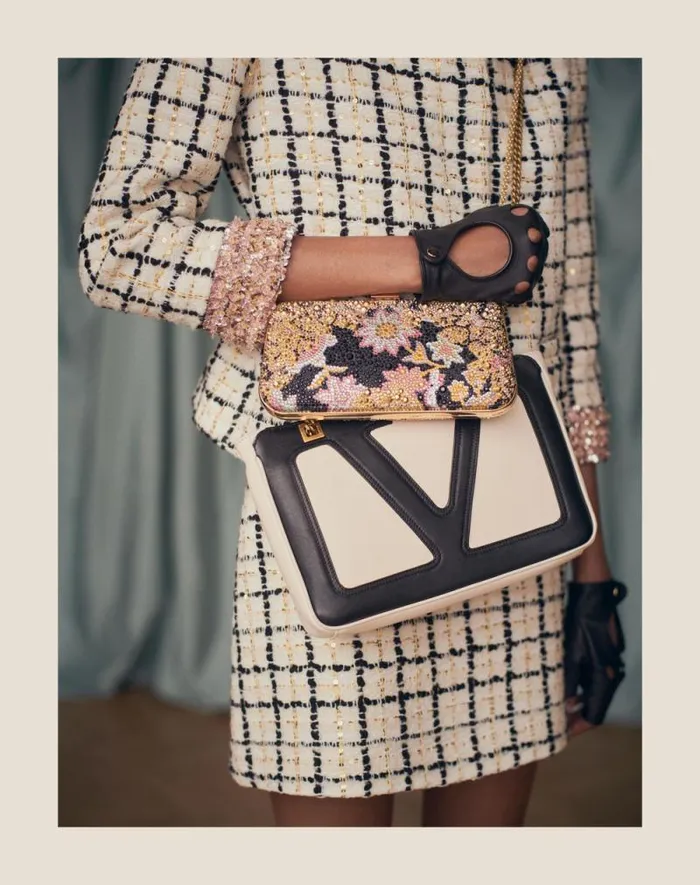 Valentino Mini Bags Woman Carry Secrets Minaudiere With Rhinestones Apres L039hiver Motif For Woman In Multicolor Multicolor Valentino Mini Bags Woman Carry Secrets Minaudiere With Rhinestones Apres L039hiver Motif For Woman In Multicolor Multicolor