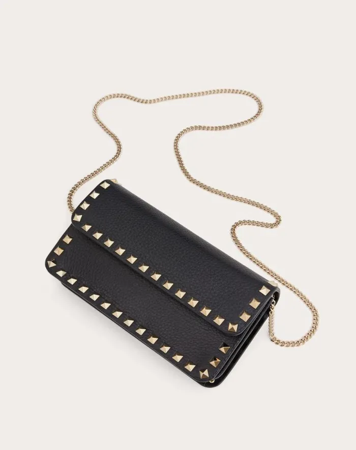 Valentino Mini Bags Woman Rockstud Grainy Calfskin Chain Pouch For Woman In Black Black