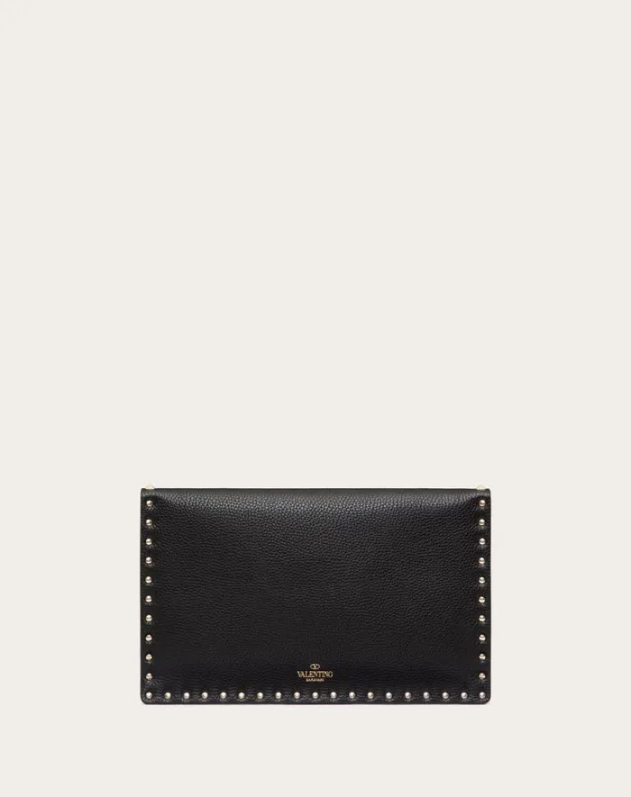 Valentino Mini Bags Woman Rockstud Grainy Calfskin Envelope Pouch For Woman In Poudre Poudre Valentino Mini Bags Woman Rockstud Grainy Calfskin Envelope Pouch For Woman In Poudre Poudre