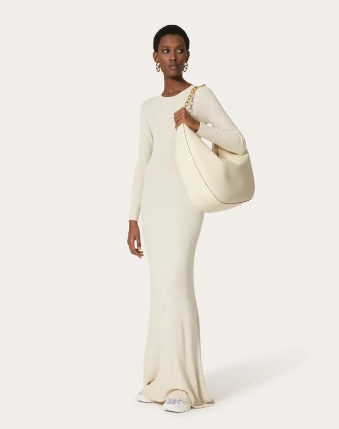 Valentino Shoulder Bags Woman Maxi Vlogo Moon Nappa Leather Hobo Bag With Chain For Woman In Cocoa Cocoa Valentino Shoulder Bags Woman Maxi Vlogo Moon Nappa Leather Hobo Bag With Chain For Woman In Cocoa Cocoa
